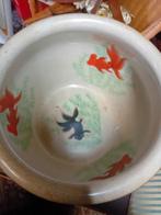 Grote Bloempot met Gouden Details, 25 tot 40 cm, Gebruikt, Rond, Aardewerk