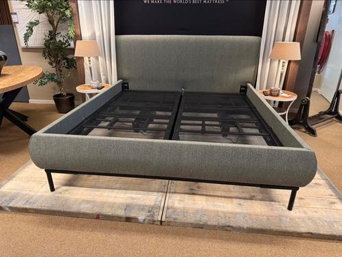 Boxspring Ledikant Binderella Elektrisch 60%Korting €1395,-, Huis en Inrichting, Slaapkamer | Boxsprings, Nieuw, 180 cm, 200 cm
