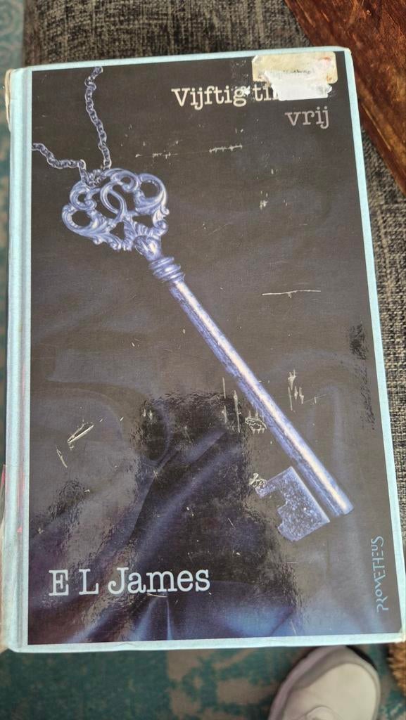 Vijftig tinten vrij - E.L. James -gratis Bibliotheek boek, Gelezen, Europa overig, Ophalen of Verzenden, E l james