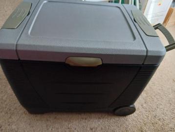 koelbox elektrisch wie bied beschikbaar voor biedingen