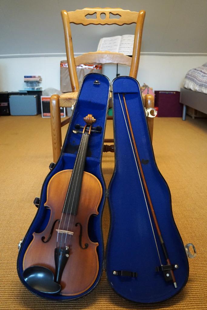 viool 4/4, Muziek en Instrumenten, Strijkinstrumenten | Violen en Altviolen, Zo goed als nieuw, Viool, 4/4-viool, Met koffer, Ophalen of Verzenden