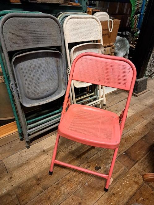Metalen klapstoelen mooi antiek model voor binnen of buiten, Antiek en Kunst, Antiek | Meubels | Stoelen en Banken, Ophalen