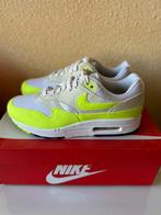 Nike air max 1 volt suede, Geel, Nike, Nieuw, Ophalen of Verzenden