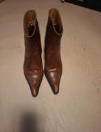 Leuke leren bruin/cognac kleurige laarsjes maat 40, Kleding | Dames, Schoenen, Ophalen of Verzenden, Gedragen, Bruin
