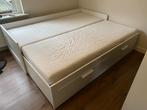 IKEA BRIMNES uitschuifbed met 2 Matrassen -Zo Goed Als Nieuw, Huis en Inrichting, Slaapkamer | Bedden, Ophalen, Verstelbaar, Eenpersoons