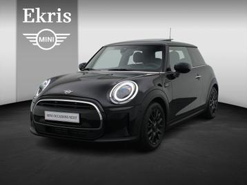 MINI 3-Deurs Cooper Camden Edition + Glazen panoramadak + Ac beschikbaar voor biedingen