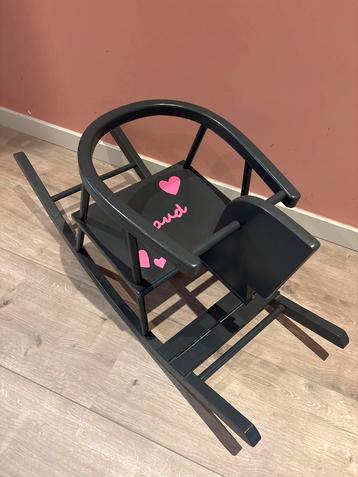 Houten Hobbelpaard - Leuk voor de Kleintjes! beschikbaar voor biedingen