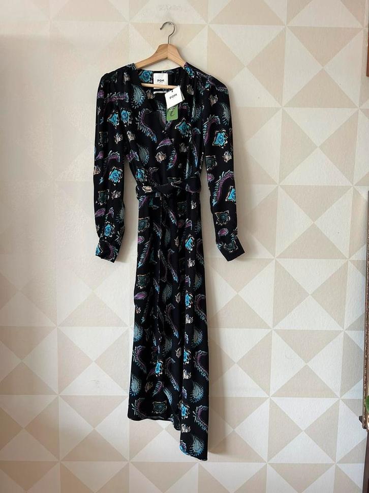 Pom Amsterdam midi jurk paisley zwart XS/34 NIEUW, Kleding | Dames, Jurken, Nieuw, Maat 34 (XS) of kleiner, Zwart, Onder de knie