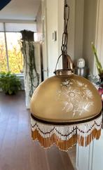 Antieke mooie lamp met kralen rand, geslepen glas., Huis en Inrichting, Lampen | Hanglampen, Glas, Gebruikt, Ophalen of Verzenden