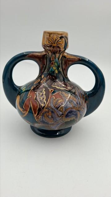 Rozenburg plateel vaas  beschikbaar voor biedingen