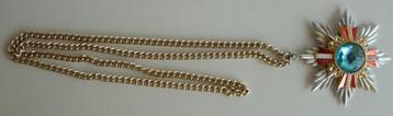 Ketting met hanger beschikbaar voor biedingen