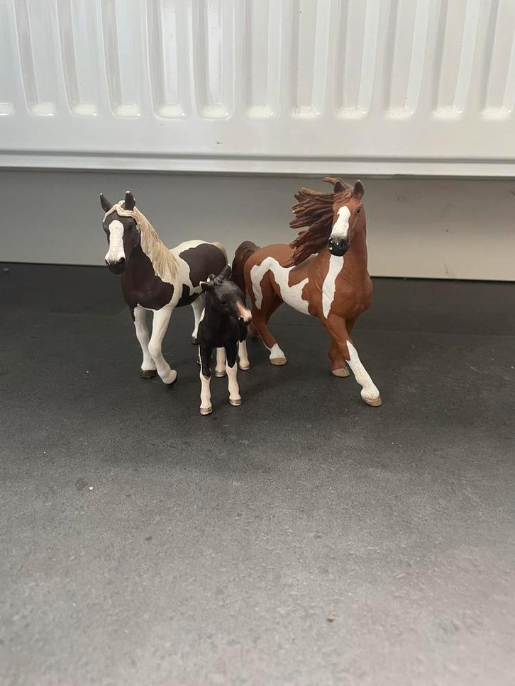 Schleich paarden families, Verzamelen, Dierenverzamelingen, Zo goed als nieuw, Beeldje of Figuurtje, Paard, Ophalen of Verzenden