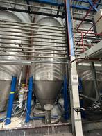 Verticale RVS opslagtank 27m3 met roerwerk 9000,00, Zakelijke goederen, Machines en Bouw | Overig, Ophalen