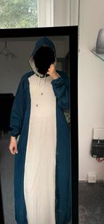 Blauw/Beige Jurk met Capuchon - Maat M-L, Blauw, Zo goed als nieuw, Onder de knie, Ophalen