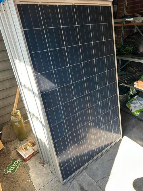 12 panelen 250wp met omvormer, Doe-het-zelf en Verbouw, Zonnepanelen en Toebehoren, Gebruikt, Compleet systeem, 200 wattpiek of meer