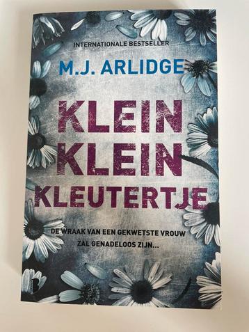 M.J. Arlidge - Klein klein kleutertje beschikbaar voor biedingen