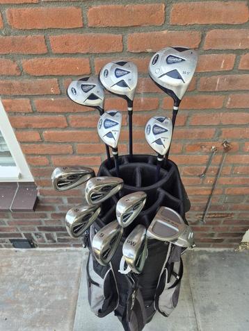 Heren golfset Wilson Staal met golftas compleet €225,- beschikbaar voor biedingen