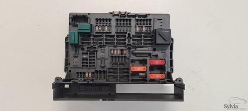 Zekeringkast voorzijde BMW 1 / 3  serie X1 E84 E81 E87 E88 E, Auto-onderdelen, Elektronica en Kabels, Gebruikt, Ophalen of Verzenden