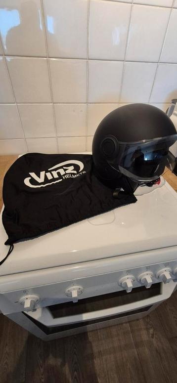 Vinz scooterhelm, NIEUW! beschikbaar voor biedingen