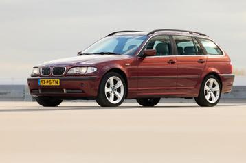 BMW 3-Serie 3.0 XI 330 Touring AUT 2004 Rood beschikbaar voor biedingen