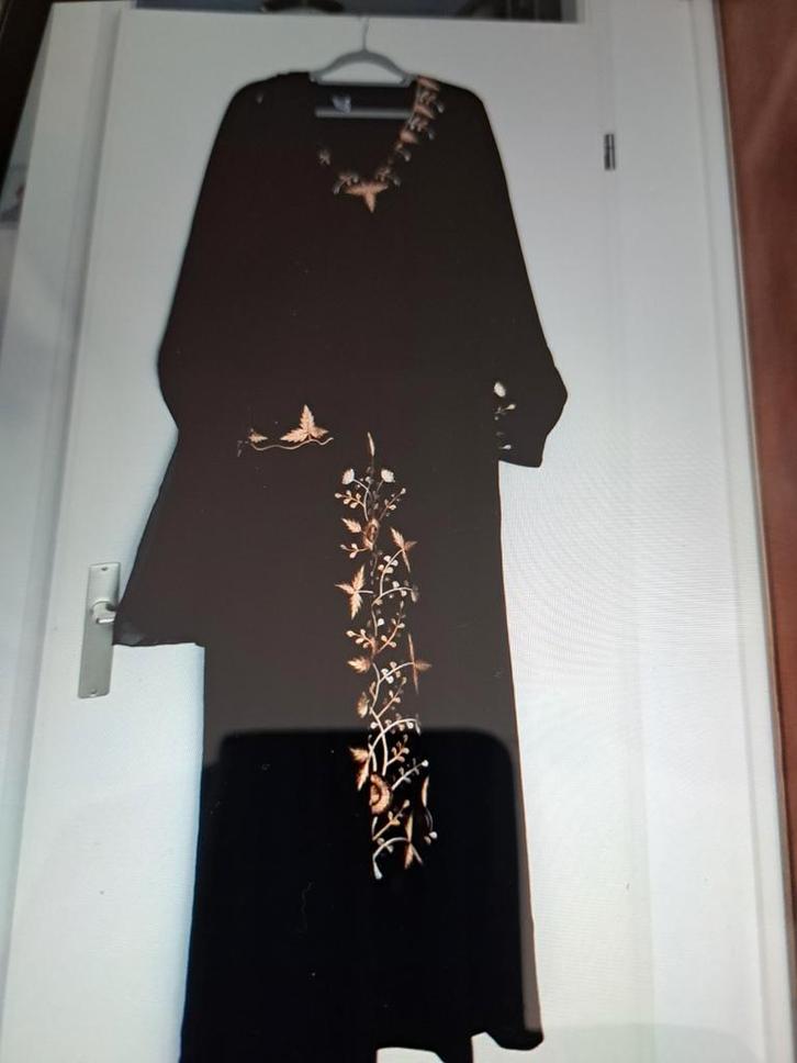 Zwarte Djellaba met goud borduursel met sjaal, Kleding | Dames, Gelegenheidskleding, Nieuw, Overige typen, Maat 38/40 (M), Zwart