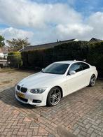 BMW 3-Serie 2.0 I 120KW 2011 Wit, Auto's, 65 €/maand, 1995 cc, 4 cilinders, 4 stoelen
