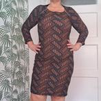 Mooie jurk met patroon van smashed lemon, Kleding | Dames, Jurken, Bruin, Maat 42/44 (L), Ophalen of Verzenden, Zo goed als nieuw