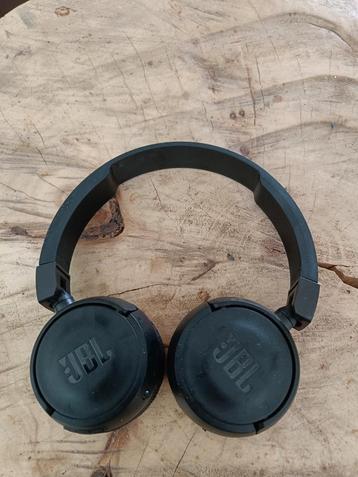 JBL koptelefoon draadloos  beschikbaar voor biedingen