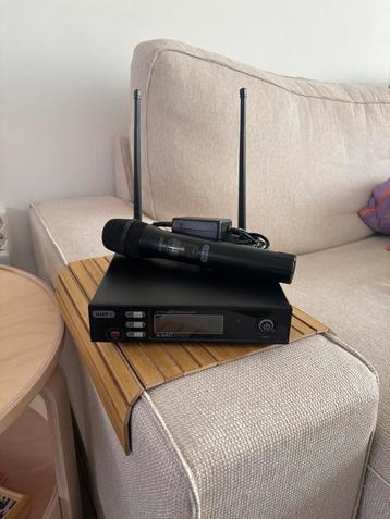 AMC iLive Handheld Draadloze Microfoon Set beschikbaar voor biedingen