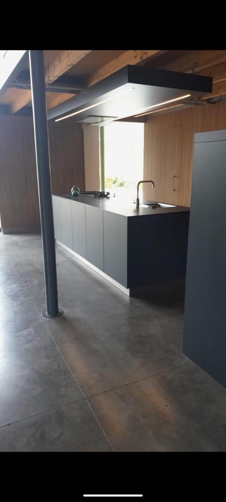 Showroomkeuken - Zeer goede kwaliteit!, Huis en Inrichting, Keuken | Complete keukens, Zo goed als nieuw, Ophalen