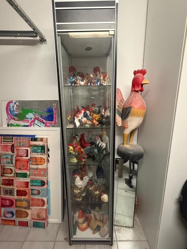 Vitrine met Hanen, Ophalen, Gebruikt
