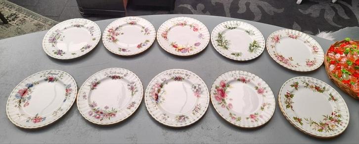 Div royal albert flowers of the month los te koop, Antiek en Kunst, Antiek | Servies los, Ophalen of Verzenden