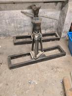 Zware assteunen met pijp voor haspel, Ophalen, Gebruikt