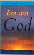 Neale Donald Walsch - Eén met God - 2002, Achtergrond en Informatie, Ophalen of Verzenden, Zo goed als nieuw, Spiritualiteit algemeen