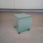 1 x kubus bijzettafel ( tje ) tafel op wielen, Huis en Inrichting, Ophalen, Gebruikt, Rechthoekig, Minder dan 55 cm