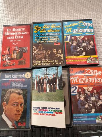 6 cassette bandjes o.a. dorpsmuziekanten beschikbaar voor biedingen