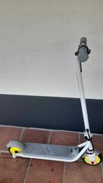 Elektrische step Ninebot, Fietsen en Brommers, Elektrische fietsen, Ophalen, Zo goed als nieuw, Overige merken