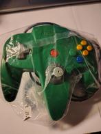 Nintendo 64 Controller Green - GOED POOKJE, 1 speler, Ophalen of Verzenden, Zo goed als nieuw, Vanaf 3 jaar