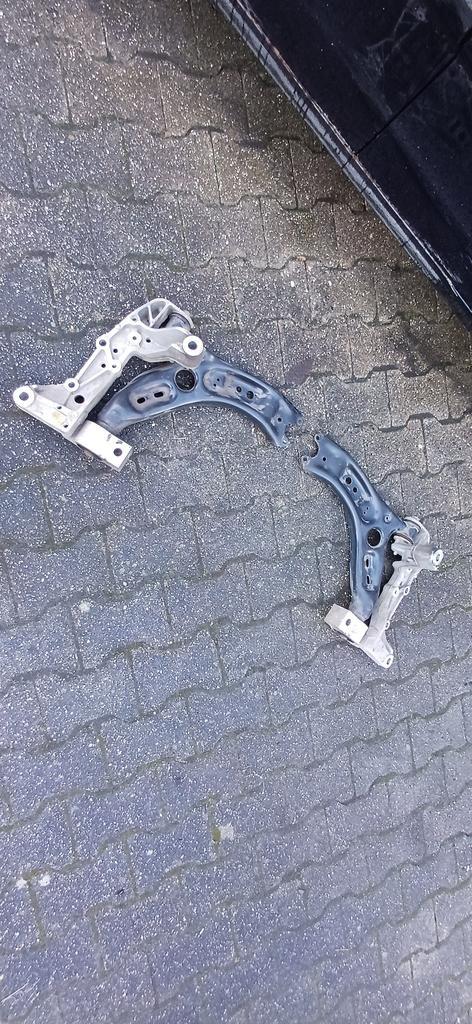 Volkswagen Golf 5 V Draagarm Draagarmsteun 1K0199295F Links, Auto-onderdelen, Ophanging en Onderstel, Volkswagen, Gebruikt, Ophalen of Verzenden