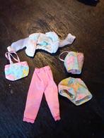 Barbie Teen Talk outfit jaren 90, Verzamelen, Ophalen of Verzenden, Zo goed als nieuw, Kleertjes