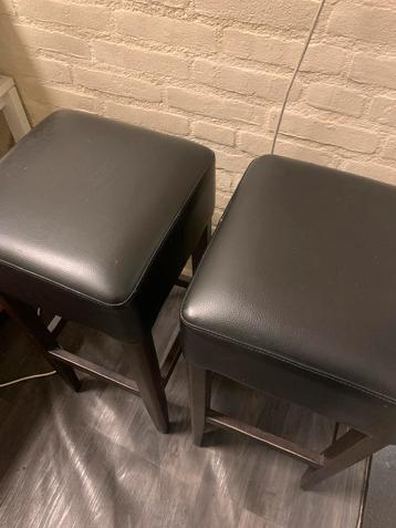 Barkrukken / barstoelen beschikbaar voor biedingen
