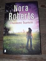 Nora Roberts - Duistere harten, Ophalen of Verzenden, Zo goed als nieuw, Nederland, Nora Roberts