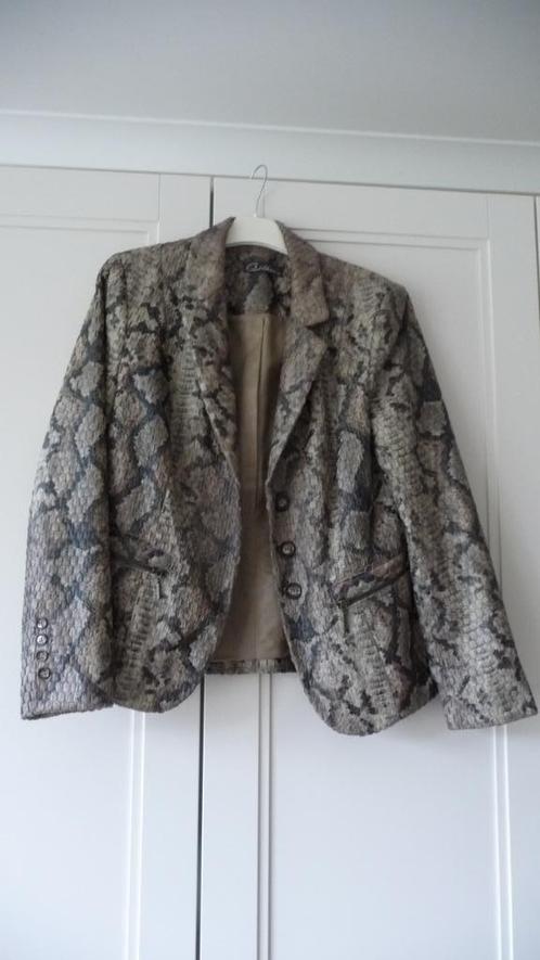 Apart leuk jasje van B-three - 42, Kleding | Dames, Jasjes, Kostuums en Pakken, Zo goed als nieuw, Jasje, Maat 42/44 (L), Beige