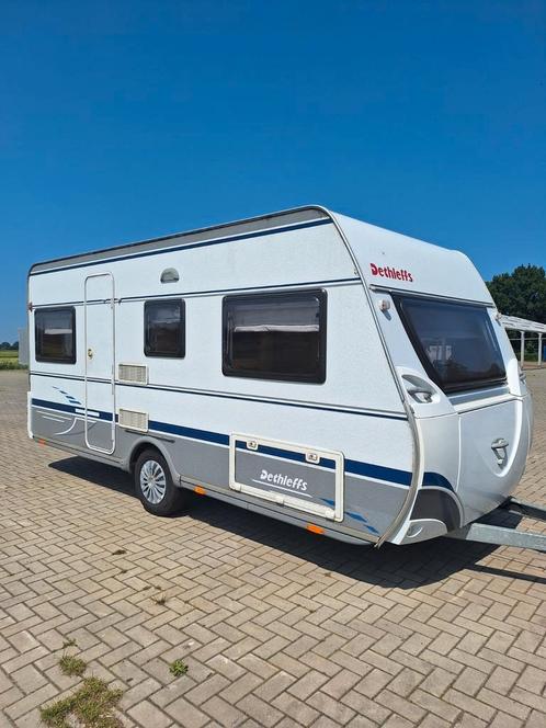 Dethleffs Camper 460, Voortent, Airco, Toilet+Douche, Caravans en Kamperen, Caravans, Particulier, tot en met 4, 1000 - 1250 kg
