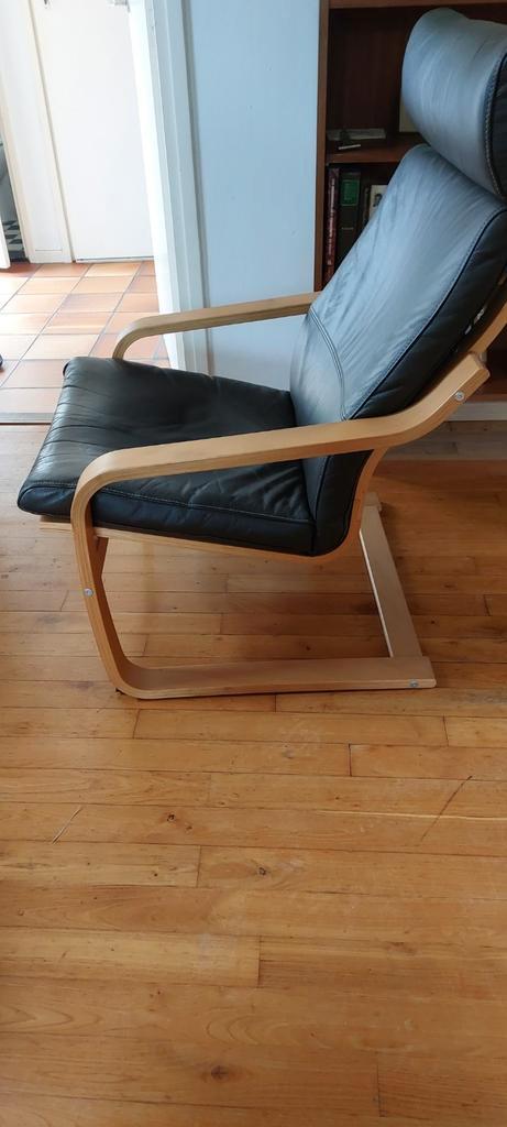Leren fauteuil met houten frame, Huis en Inrichting, Fauteuils, Gebruikt, Hout, Leer, 50 tot 75 cm, Minder dan 75 cm, Ophalen