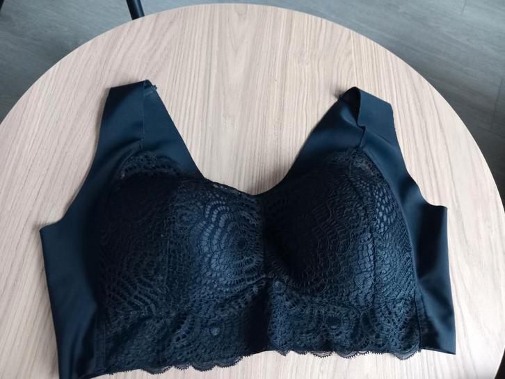 Comfit BH maat L / 40 - Zo goed als nieuw!, Kleding | Dames, Ondergoed en Lingerie, BH, Zwart, Ophalen of Verzenden