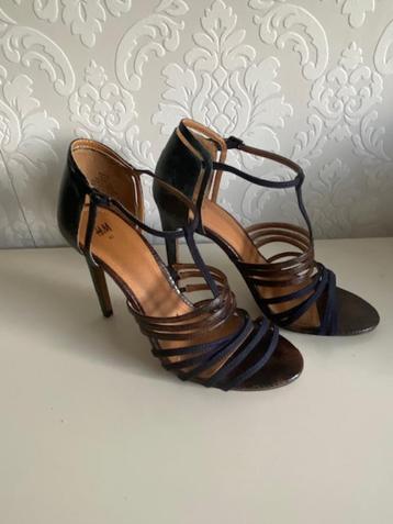  NIEUW hoge hakken 10 cm H&M mt 40, slangenprint blauw/bruin beschikbaar voor biedingen