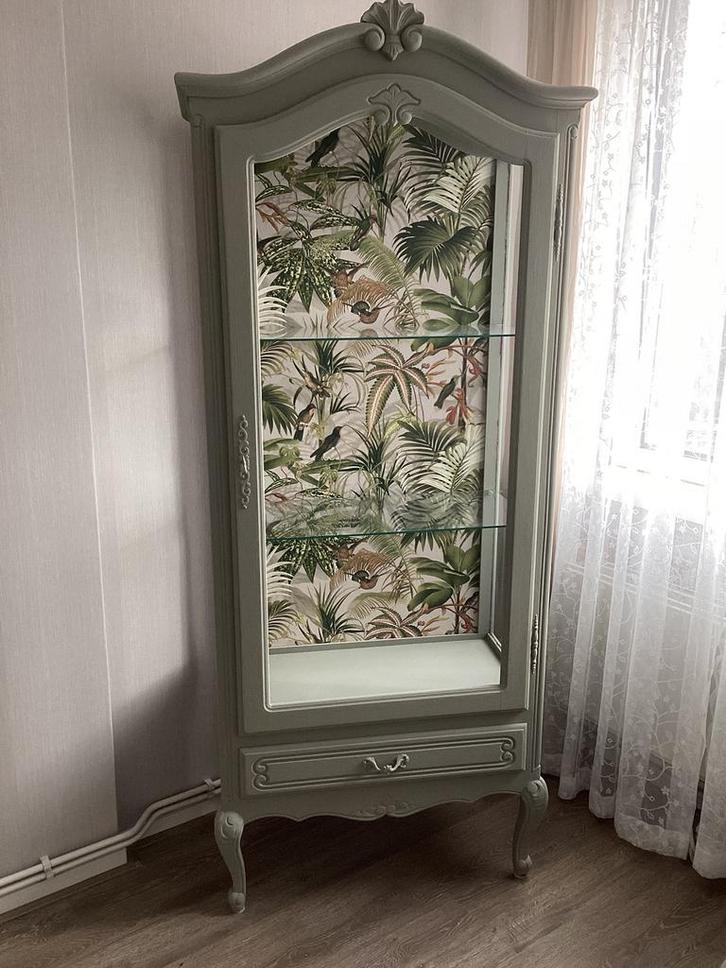 Leuke brocante vitinekast Queen Ann, Antiek en Kunst, Antiek | Meubels | Stoelen en Banken, Ophalen