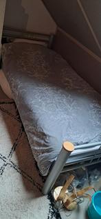 1 pers bed 210 x 0,90 (buitenmaat 230 x 100), Ophalen, Gebruikt, 90 cm, Eenpersoons
