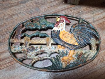 Brocante Franse onderzetter van gietijzer  - haan  beschikbaar voor biedingen